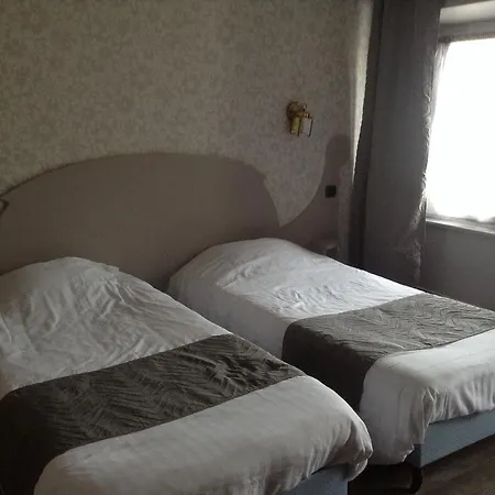 Logis Restaurant De La Poste Hotel 3*