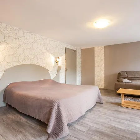 Logis Restaurant De La Poste Отель