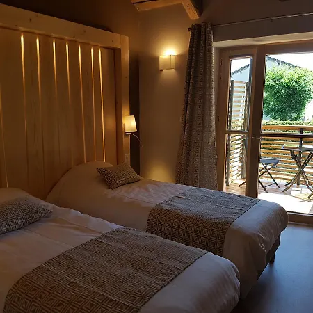Logis Restaurant De La Poste 호텔