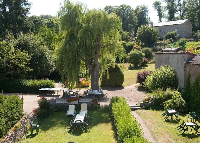 Hotel Logis Restaurant De La Poste 3*