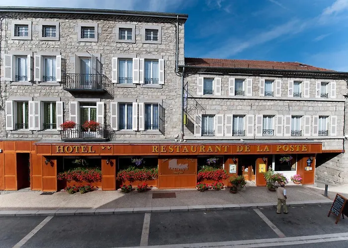 Logis Restaurant De La Poste Hotel 3*