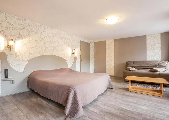 Logis Restaurant De La Poste Hotel