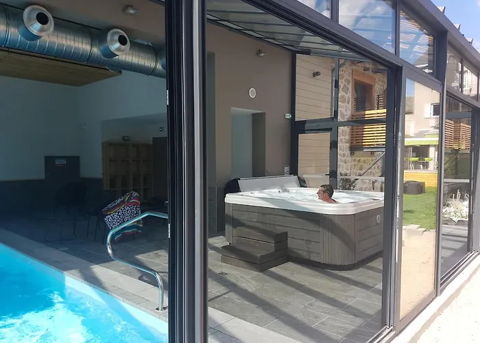 Hotel Logis Restaurant De La Poste Tence